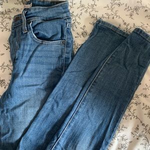 Levi’s Hi Rise Skinny Jeans